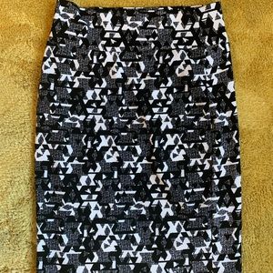 Lularoe fitted geometric skirt